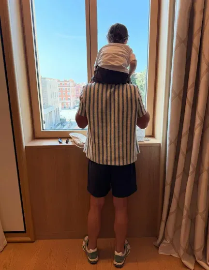 Линдси Лохан показала новые семейные фото на фоне слухов о пластике Линдси Лохан показала новые семейные фото на фоне слухов о пластике