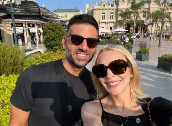 Линдси Лохан показала новые семейные фото на фоне слухов о пластике Линдси Лохан показала новые семейные фото на фоне слухов о пластике