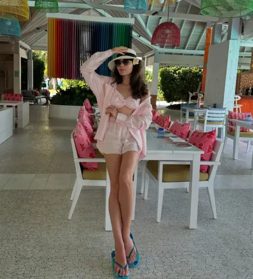 "Любимый сюжет для нашей публики". В сети обсуждают иск Полины Аскери против Бориса Белоцерковского, который после развода потребовал вернуть ему все подарки