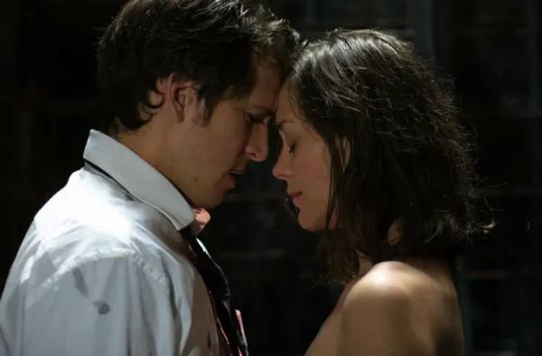 Марион Котийяр и Гийом Кане расстались после 18 лет отношений Марион Котийяр и Гийом Кане расстались после 18 лет отношений