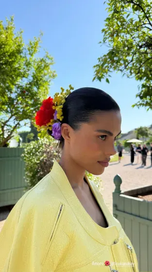 Наталья Водянова, Джиллиан Андерсон, Тина Кунаки и Летиция Каста на показе Jacquemus на Неделе моды в Париже Наталья Водянова, Джиллиан Андерсон, Тина Кунаки и Летиция Каста на показе Jacquemus на Неделе моды в Париже