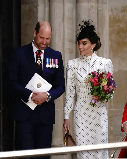 Операция "Редингский мост": королевская семья готовила план на случай смерти Кейт Миддлтон от рака Операция "Редингский мост": королевская семья готовила план на случай смерти Кейт Миддлтон от рака