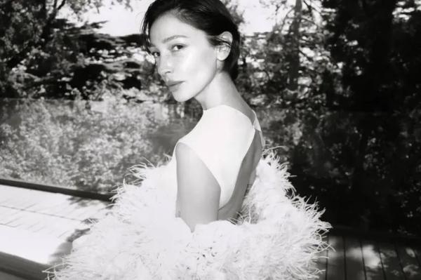 Появились новые фото со свадьбы Насти Ивлеевой и Филиппа Бегака Появились новые фото со свадьбы Насти Ивлеевой и Филиппа Бегака