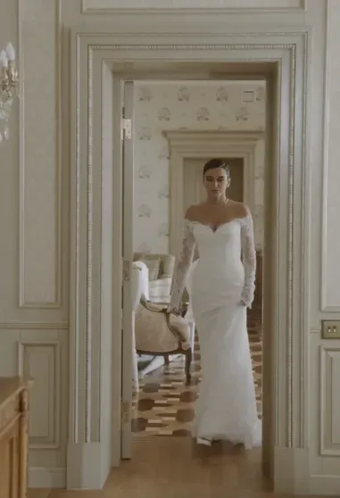 Три платья невесты, Владимир Пресняков на сцене и локация в стиле Версаля: как Виктория Лопырёва, Елена Перминова и Ида Галич гуляли на свадьбе Ксении Бородиной Три платья невесты, Владимир Пресняков на сцене и локация в стиле Версаля: как Виктория Лопырёва, Елена Перминова и Ида Галич гуляли на свадьбе Ксении Бородиной