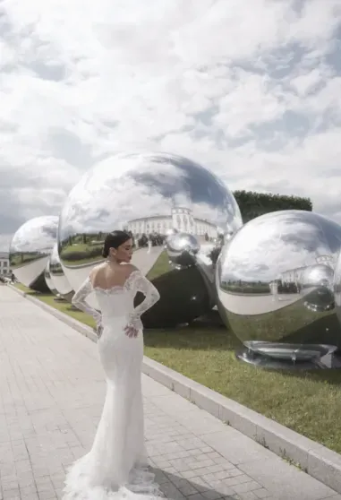 Три платья невесты, Владимир Пресняков на сцене и локация в стиле Версаля: как Виктория Лопырёва, Елена Перминова и Ида Галич гуляли на свадьбе Ксении Бородиной Три платья невесты, Владимир Пресняков на сцене и локация в стиле Версаля: как Виктория Лопырёва, Елена Перминова и Ида Галич гуляли на свадьбе Ксении Бородиной