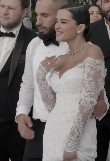 Три платья невесты, Владимир Пресняков на сцене и локация в стиле Версаля: как Виктория Лопырёва, Елена Перминова и Ида Галич гуляли на свадьбе Ксении Бородиной Три платья невесты, Владимир Пресняков на сцене и локация в стиле Версаля: как Виктория Лопырёва, Елена Перминова и Ида Галич гуляли на свадьбе Ксении Бородиной