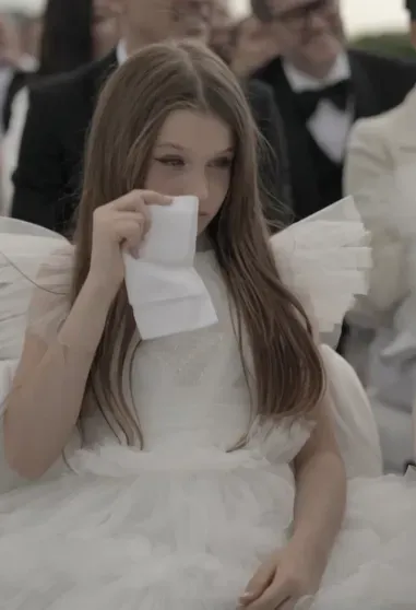 Три платья невесты, Владимир Пресняков на сцене и локация в стиле Версаля: как Виктория Лопырёва, Елена Перминова и Ида Галич гуляли на свадьбе Ксении Бородиной Три платья невесты, Владимир Пресняков на сцене и локация в стиле Версаля: как Виктория Лопырёва, Елена Перминова и Ида Галич гуляли на свадьбе Ксении Бородиной