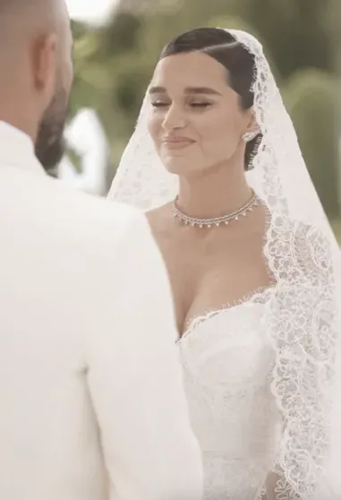 Три платья невесты, Владимир Пресняков на сцене и локация в стиле Версаля: как Виктория Лопырёва, Елена Перминова и Ида Галич гуляли на свадьбе Ксении Бородиной Три платья невесты, Владимир Пресняков на сцене и локация в стиле Версаля: как Виктория Лопырёва, Елена Перминова и Ида Галич гуляли на свадьбе Ксении Бородиной