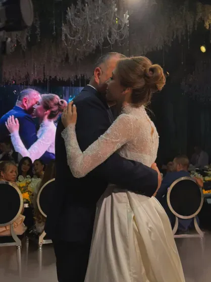 В сети обсуждают "свадьбу миллионеров" в Ташкенте с Ксенией Собчак, Иваном Ургантом, Филиппом Киркоровым и Инстасамкой