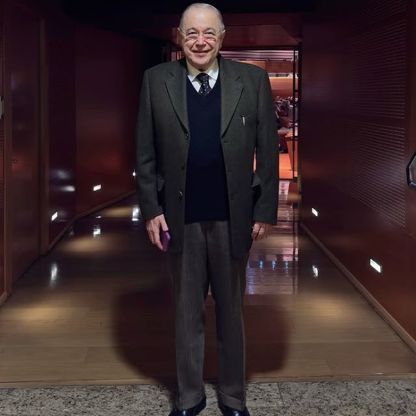 Евгений Петросян все же лишил дочь московской квартиры Евгений Петросян все же лишил дочь московской квартиры