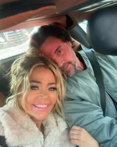 Дениз Ричардс разводится после 6 лет брака
Дениз Ричардс разводится после 6 лет брака