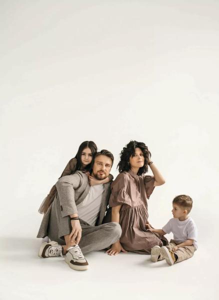 Женя Любич: "Мы долго не говорили о том, что у нас ожидается прибавление в семье"
Женя Любич: "Мы долго не говорили о том, что у нас ожидается прибавление в семье"