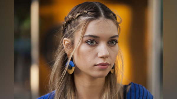 Афра Сарачоглу Афра Сарачоглу