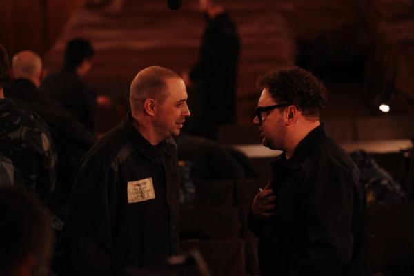 Олег Верещагин о роли заключенного в сериале «Театральная зона», материнстве Федункив и романах в «Звездах в Африке» Олег Верещагин о роли заключенного в сериале «Театральная зона», материнстве Федункив и романах в «Звездах в Африке»