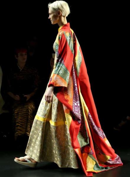 Кимоно — тренд лета 2025: как вписать его в гардероб и с чем сочетать Кимоно — тренд лета 2025: как вписать его в гардероб и с чем сочетать