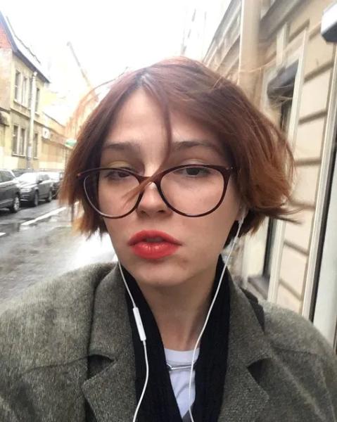 Акиньшина — звезда, а где вторая? Что стало с юной актрисой из фильма «Сёстры» Акиньшина — звезда, а где вторая? Что стало с юной актрисой из фильма «Сёстры»