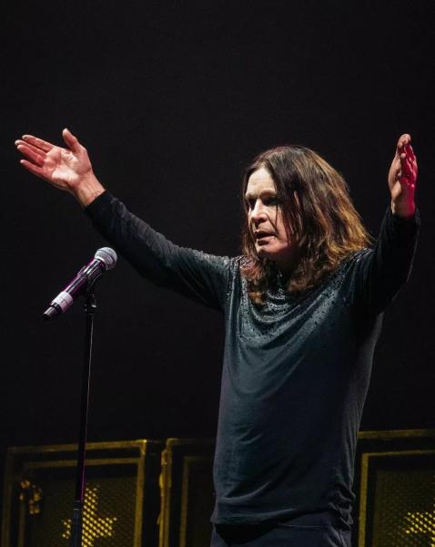 Оззи Осборн объявил важную новость после своего последнего концерта
Оззи Осборн объявил важную новость после своего последнего концерта