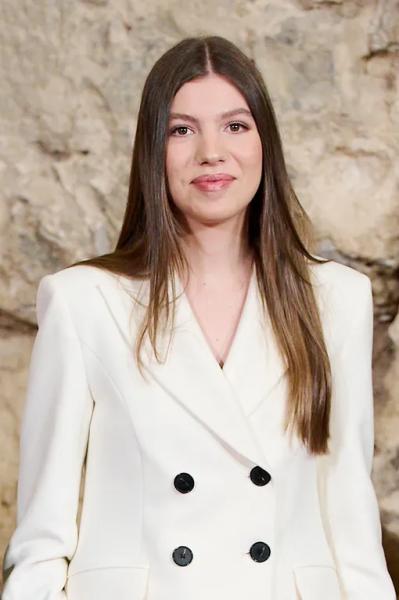 У дочери королевы Летиции появился двойник — родные не отличат! Что известно о «самозванке» У дочери королевы Летиции появился двойник — родные не отличат! Что известно о «самозванке»