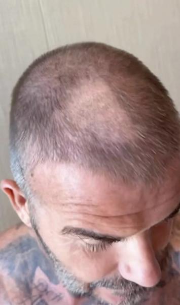 "Что ты наделал!": Виктория Бэкхэм поделилась результатом неудачной стрижки мужа
"Что ты наделал!": Виктория Бэкхэм поделилась результатом неудачной стрижки мужа