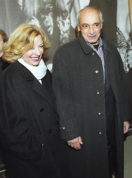 Ольга Остроумова об уходе со сцены, ссоре с Домогаровым, пластике и внуках Ольга Остроумова об уходе со сцены, ссоре с Домогаровым, пластике и внуках