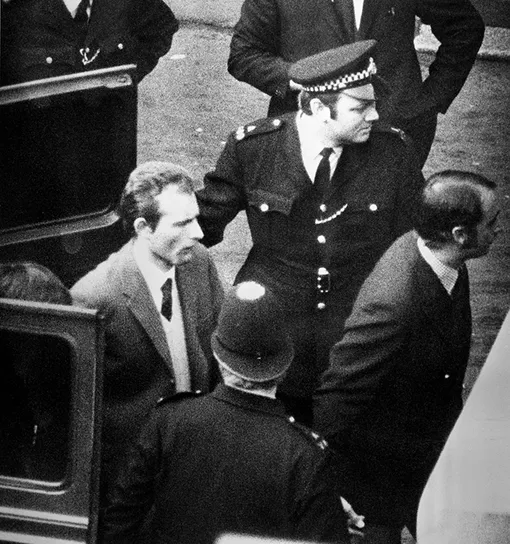 На волосок от смерти: самые громкие покушения на членов королевской семьи На волосок от смерти: самые громкие покушения на членов королевской семьи