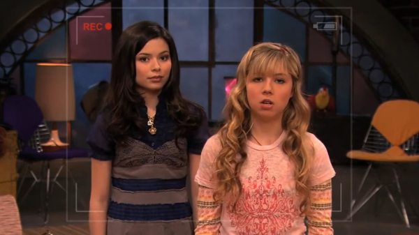 Дженнет МакКарди Дженнет МакКарди