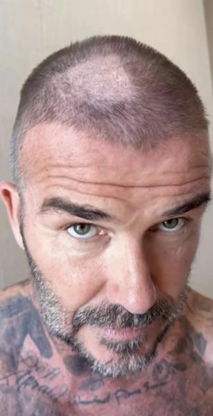 "Что ты наделал!": Виктория Бэкхэм поделилась результатом неудачной стрижки мужа
"Что ты наделал!": Виктория Бэкхэм поделилась результатом неудачной стрижки мужа