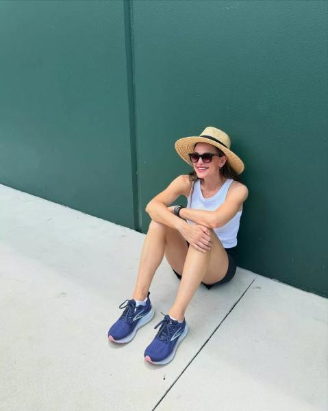 Дженнифер Гарнер продемонстрировала неожиданный музыкальный талант
Дженнифер Гарнер продемонстрировала неожиданный музыкальный талант