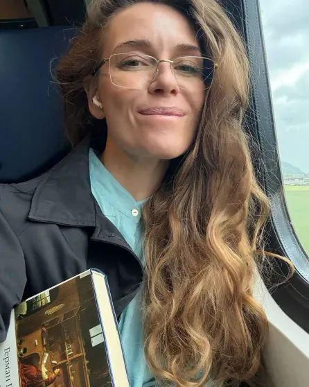 "Хотела завести канал с нюдсами". Любовь Толкалина рассказала, зачем обнажается в соцсетях, об отношениях с Егором Кончаловским и секретах его семьи "Хотела завести канал с нюдсами". Любовь Толкалина рассказала, зачем обнажается в соцсетях, об отношениях с Егором Кончаловским и секретах его семьи