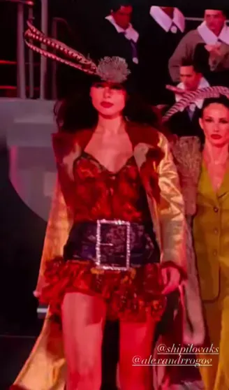 Яна Рудковская, Маша Фёдорова, Ксения Шипилова, Александр Рогов и другие посетили первый стадионный концерт Zivert Яна Рудковская, Маша Фёдорова, Ксения Шипилова, Александр Рогов и другие посетили первый стадионный концерт Zivert