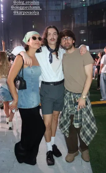 Яна Рудковская, Маша Фёдорова, Ксения Шипилова, Александр Рогов и другие посетили первый стадионный концерт Zivert Яна Рудковская, Маша Фёдорова, Ксения Шипилова, Александр Рогов и другие посетили первый стадионный концерт Zivert