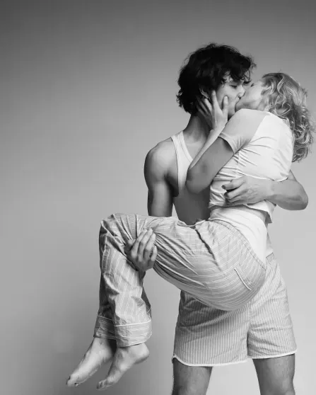 "Сказали, что охваты очень хорошие". Александра Бортич опубликовала новые фото с бойфрендом "Сказали, что охваты очень хорошие". Александра Бортич опубликовала новые фото с бойфрендом