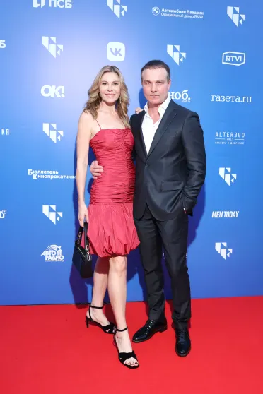 Светлана Бондарчук с мужем, Екатерина Климова, Михаил Пореченков и Никита Кологривый открыли фестиваль "Горький fest" Светлана Бондарчук с мужем, Екатерина Климова, Михаил Пореченков и Никита Кологривый открыли фестиваль "Горький fest"