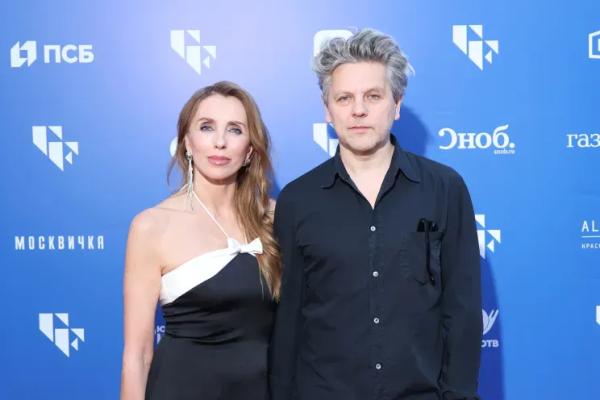 Светлана Бондарчук с мужем, Екатерина Климова, Михаил Пореченков и Никита Кологривый открыли фестиваль "Горький fest" Светлана Бондарчук с мужем, Екатерина Климова, Михаил Пореченков и Никита Кологривый открыли фестиваль "Горький fest"