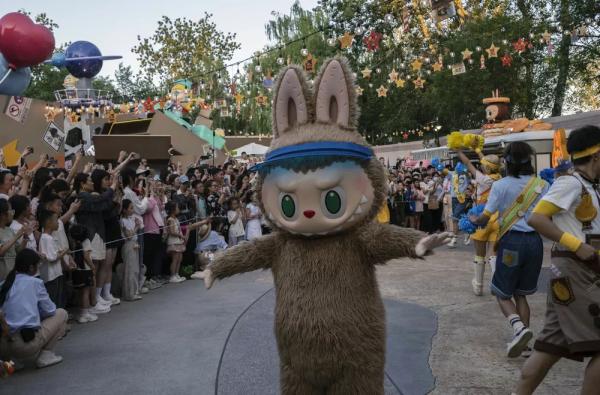 Лиам Нисон насмешил фанатов ответом на вопрос про лабубу
Лиам Нисон насмешил фанатов ответом на вопрос про лабубу