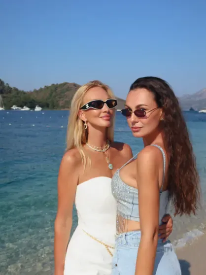 Частный самолёт, яхты и вечеринки: как Виктория Лопырёва 12 дней отмечала свой день рождения в Турции Частный самолёт, яхты и вечеринки: как Виктория Лопырёва 12 дней отмечала свой день рождения в Турции