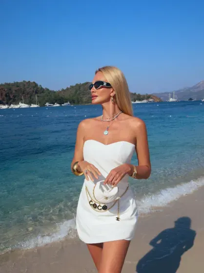 Частный самолёт, яхты и вечеринки: как Виктория Лопырёва 12 дней отмечала свой день рождения в Турции Частный самолёт, яхты и вечеринки: как Виктория Лопырёва 12 дней отмечала свой день рождения в Турции