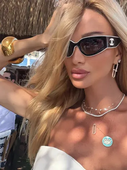 Частный самолёт, яхты и вечеринки: как Виктория Лопырёва 12 дней отмечала свой день рождения в Турции Частный самолёт, яхты и вечеринки: как Виктория Лопырёва 12 дней отмечала свой день рождения в Турции