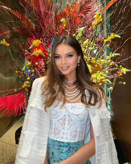 "Мисс Россия — 2018" Юлия Полячихина показала редкие фото с детьми от олигарха Рустама Тарико "Мисс Россия — 2018" Юлия Полячихина показала редкие фото с детьми от олигарха Рустама Тарико