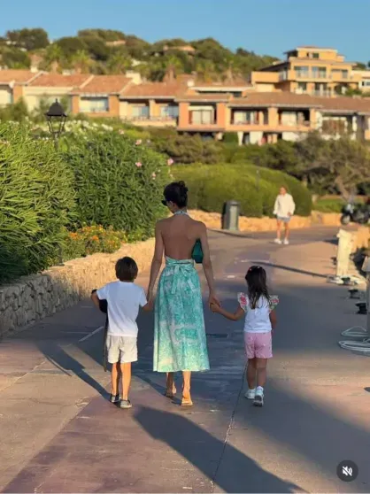 "Мисс Россия — 2018" Юлия Полячихина показала редкие фото с детьми от олигарха Рустама Тарико "Мисс Россия — 2018" Юлия Полячихина показала редкие фото с детьми от олигарха Рустама Тарико