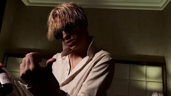 Тату на лице и образ под Ваню Дмитриенко: в сети обсуждают сына Татьяны Булановой, который стал рэпером Тату на лице и образ под Ваню Дмитриенко: в сети обсуждают сына Татьяны Булановой, который стал рэпером