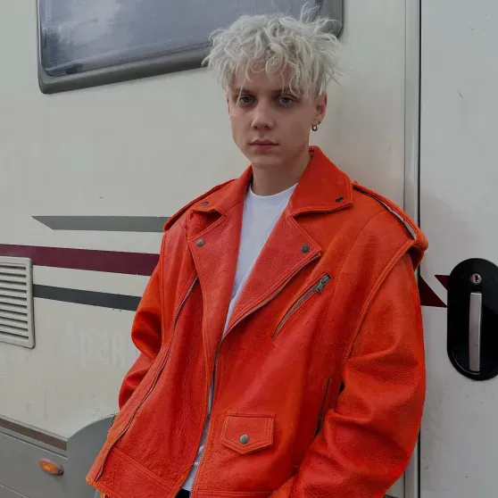 Тату на лице и образ под Ваню Дмитриенко: в сети обсуждают сына Татьяны Булановой, который стал рэпером Тату на лице и образ под Ваню Дмитриенко: в сети обсуждают сына Татьяны Булановой, который стал рэпером