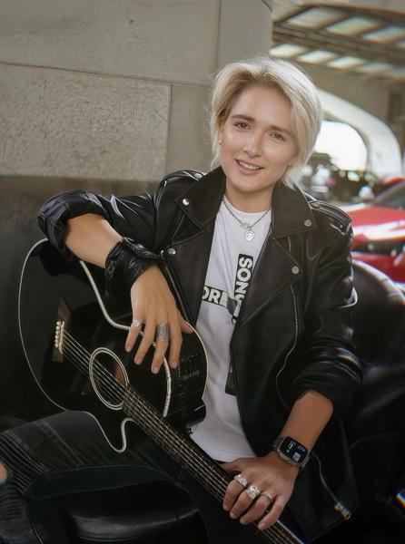 «Весь прошлый август я была на грани»: Солнце о депрессии, материнстве и сценариях на «ДОМе-2» «Весь прошлый август я была на грани»: Солнце о депрессии, материнстве и сценариях на «ДОМе-2»