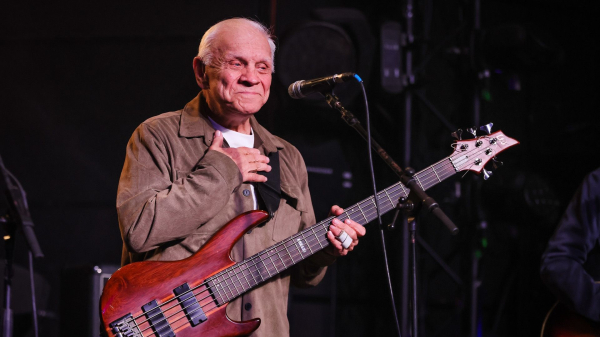 Евгений Броневицкий Евгений Броневицкий