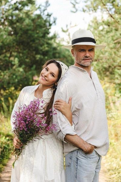 «Эта профессия — и мечта, и ремесло, чтобы кормить детей»: Глафира Тарханова о съемках с сестрой, большой семье и взрослении старшего сына «Эта профессия — и мечта, и ремесло, чтобы кормить детей»: Глафира Тарханова о съемках с сестрой, большой семье и взрослении старшего сына