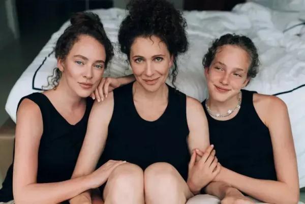 Аглаю Тарасову задержали с наркотиками Аглаю Тарасову задержали с наркотиками