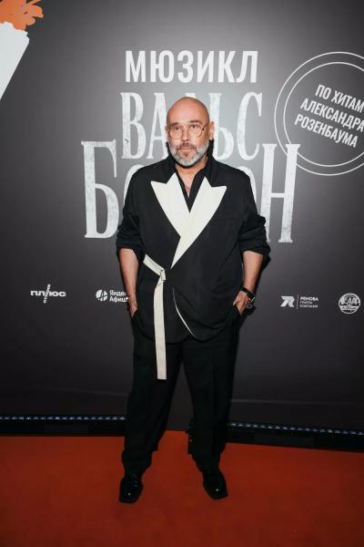 Алеся Кафельникова, Лариса Долина, Михаил Шуфутинский и другие на премьере мюзикла "Вальс-бостон"
Алеся Кафельникова, Лариса Долина, Михаил Шуфутинский и другие на премьере мюзикла "Вальс-бостон"