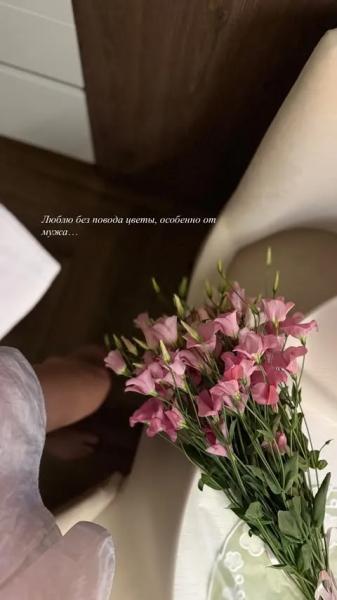 «Ошибки друг друга простим. Люблю тебя»: певица Алекса снялась в объятиях мужа после воссоединения «Ошибки друг друга простим. Люблю тебя»: певица Алекса снялась в объятиях мужа после воссоединения