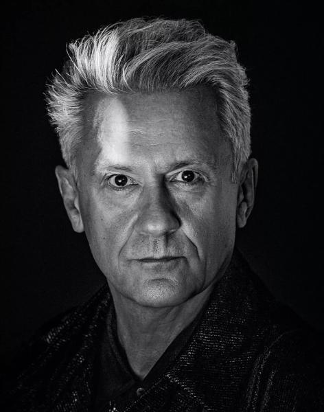 Олег Меньшиков: "Я не завишу от реакции зала"
Олег Меньшиков: "Я не завишу от реакции зала"