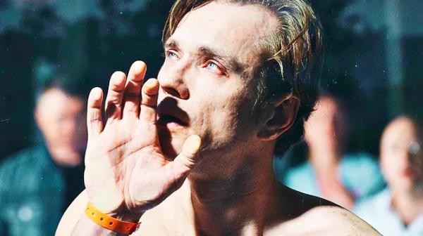 Софья Эрнст и Константин Хабенский представили фильм «Авиатор» в Москве Софья Эрнст и Константин Хабенский представили фильм «Авиатор» в Москве